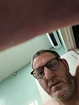 abellabricot online show from April 24, 5:37 pm