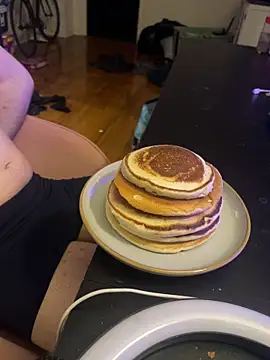 slutzilly online show from May 10, 6:36 am