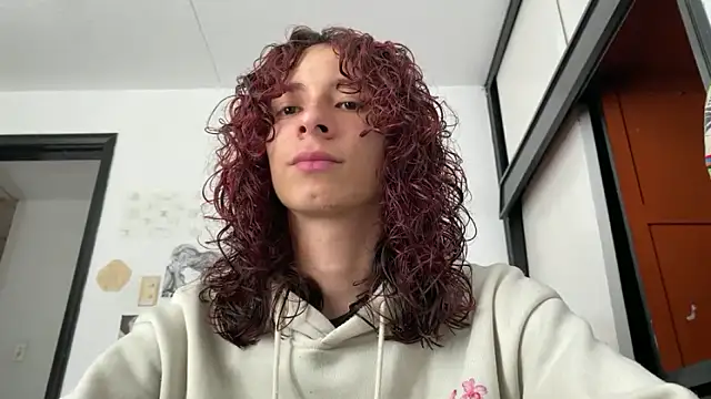 camille delrey online show from February 4, 6:03 pm