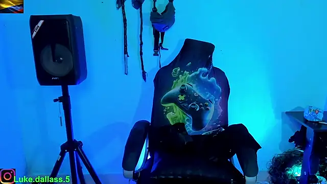 zeus 7777 online show from December 4, 7:59 am