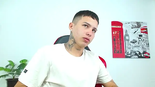 Cumandres18 online show from March 28, 2:50 pm