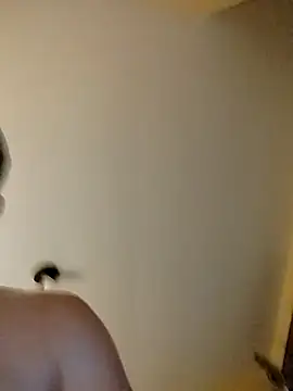 69freakynasty69 online show from December 15, 9:28 am