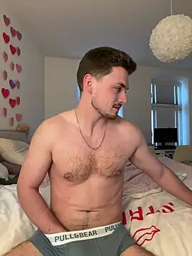 xlucax online show from March 25, 3:38 pm