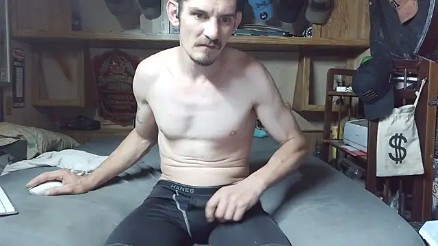 mike42088 online show from June 3, 2:02 am