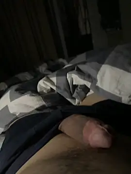 Maxim 16cm online show from November 29, 6:10 pm