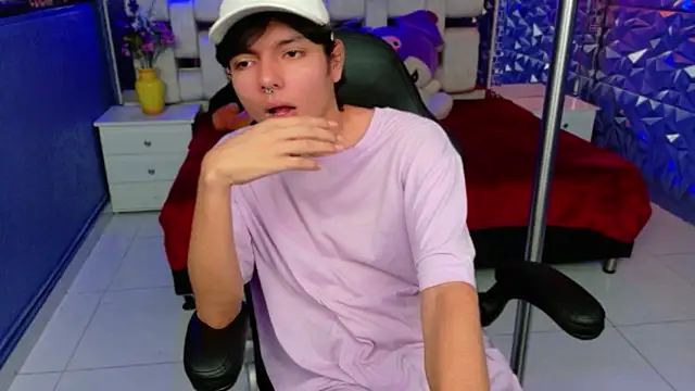 alandelrey57 online show from March 22, 10:04 pm