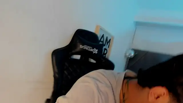 andrew colleman online show from February 7, 11:32 pm