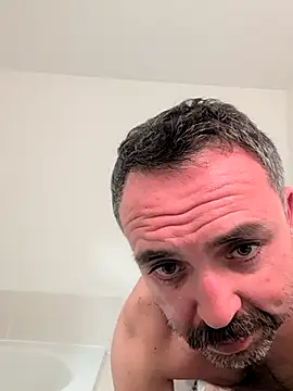 cloudymatt online show from November 1, 7:56 am