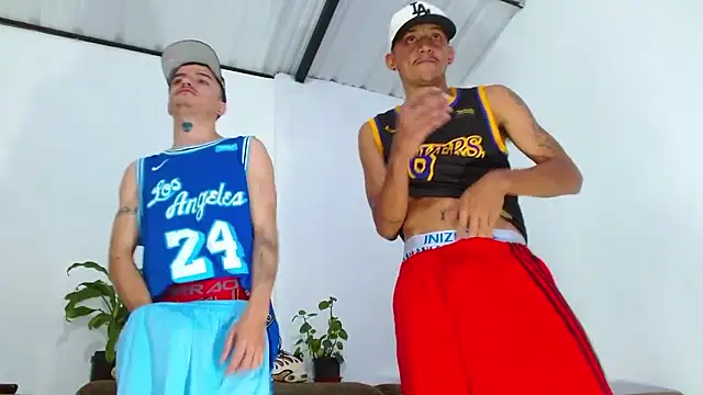 skinny23cm online show from January 16, 8:11 pm