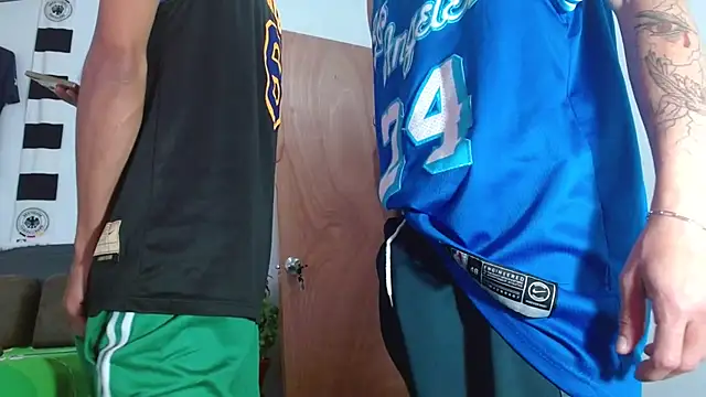 skinny23cm online show from January 31, 9:35 pm