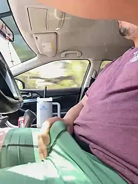 Dwizzlerperizzlee online show from April 19, 6:32 pm