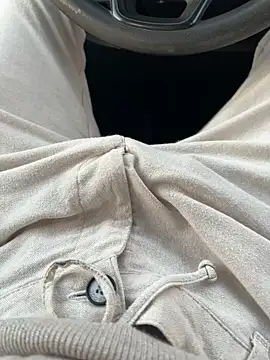 Kratex82 online show from December 2, 2:20 pm