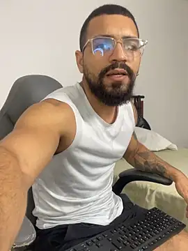 vincentjaxon online show from February 12, 12:33 pm