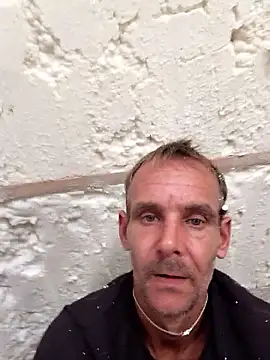 Hungwell1515 online show from January 8, 6:02 pm