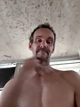 Hungwell1515 online show from December 2, 8:01 pm