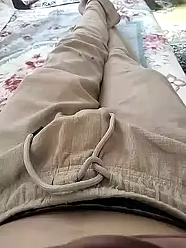 zorhotty online show from July 10, 8:18 am