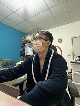 Rmangotw online show from February 8, 1:15 pm