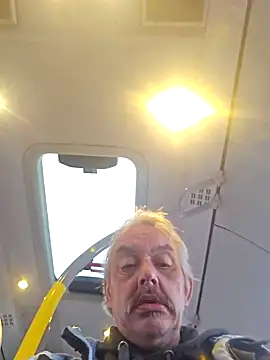 Fonse1860 online show from December 4, 9:38 am