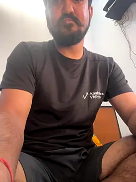 Snapshot of milf_banger121 chatting on October 25, 6:15 am milf banger121 online show from October 25, 6:15 am