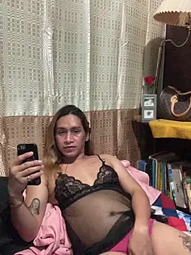 pretty TRANSjona online show from April 10, 7:54 pm