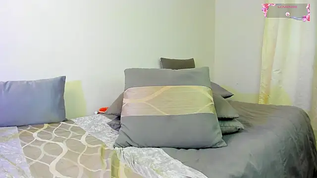 blazeestevezz online show from June 20, 10:37 pm