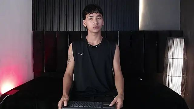 Dominic ghost online show from December 23, 5:05 am