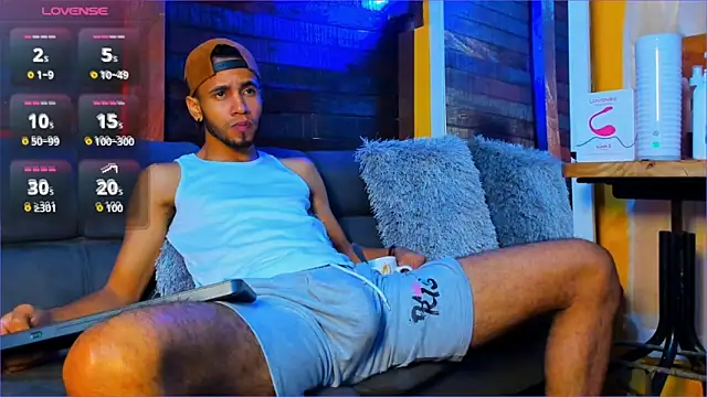 Alex bigcock11  online show from September 26, 12:03 pm