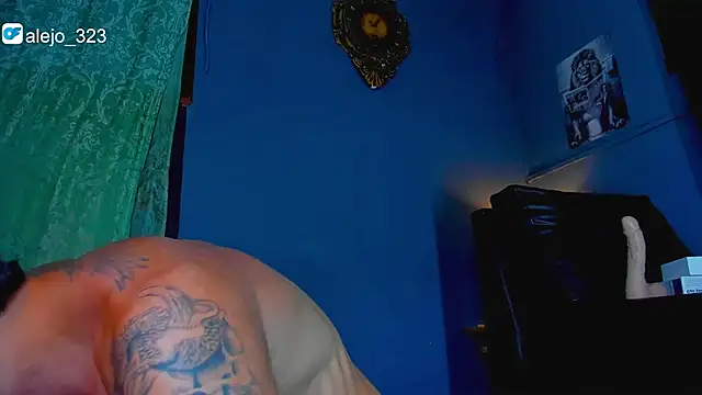 alejo  323   online show from March 25, 2:37 am