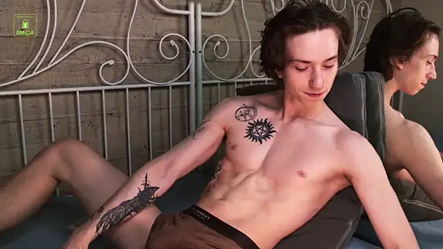 ares pallini online show from March 4, 4:30 am