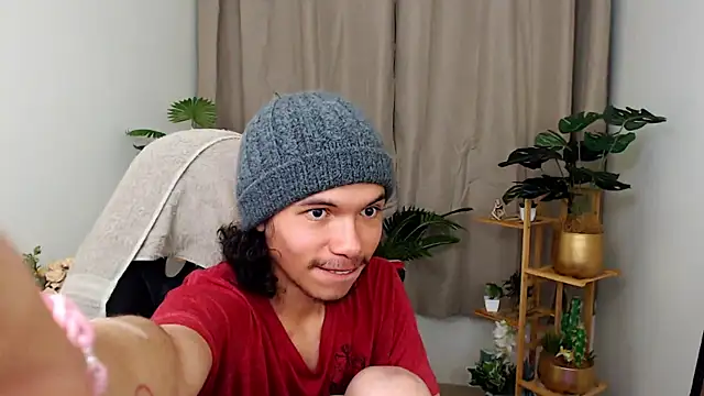 Xoxo Smiles online show from November 30, 4:09 pm