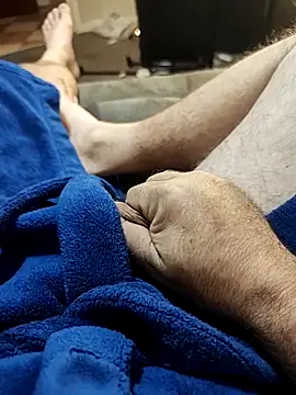 hubbyfun19 online show from March 17, 4:37 am