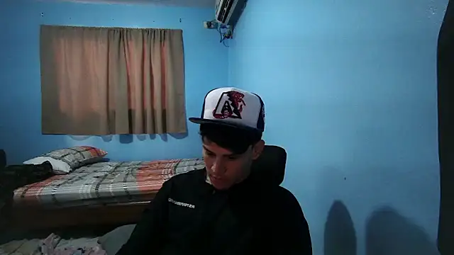 Jaket lovers online show from November 27, 6:00 pm