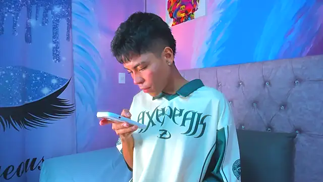 MaxiWildd online show from January 8, 7:52 pm