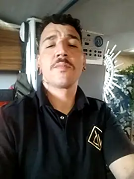 JuicyBigcockxh online show from May 7, 9:20 am