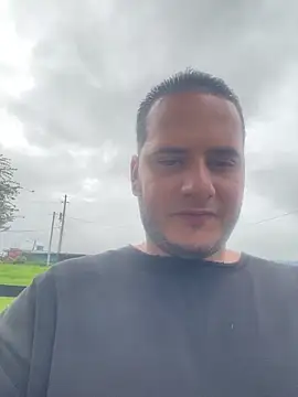 Pablo EscobarGomez online show from February 2, 3:09 pm