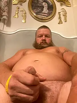 Snapshot of pussluver420 chatting on October 10, 2:38 am pussluver420 online show from October 10, 2:38 am