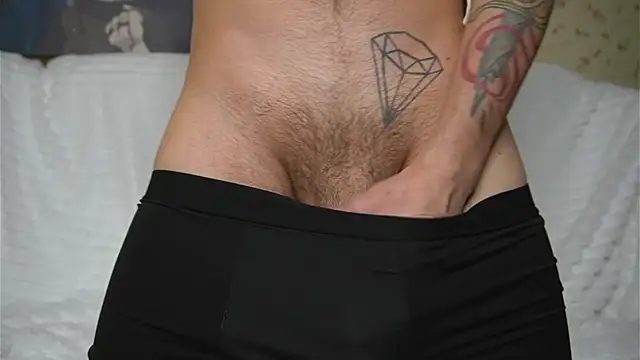 johnstoneisland online show from January 8, 8:19 am