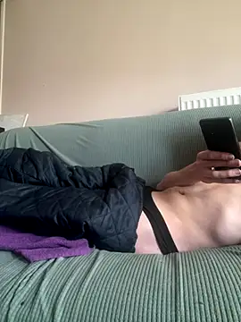 dikkefluit online show from December 16, 12:01 pm