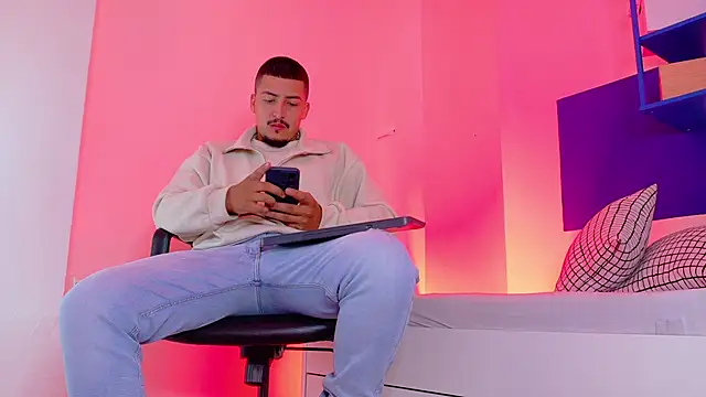 MrFox   online show from February 20, 11:34 am