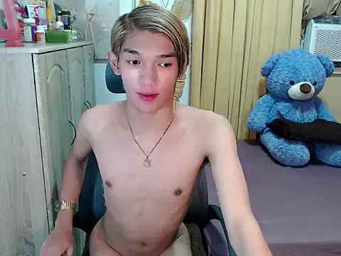 urasian john18 online show from June 3, 2:33 pm