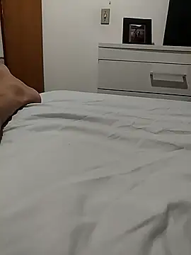 guianjo online show from September 12, 7:14 pm