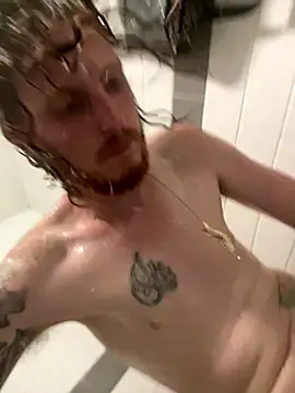 Snapshot of BIGxRED chatting on September 10, 12:09 am BIGxRED online show from September 10, 12:09 am