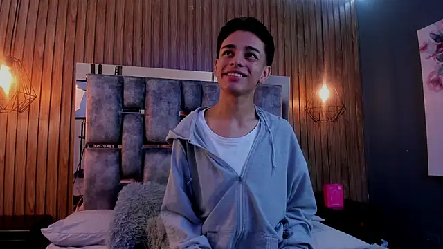 owen  johnson online show from November 14, 12:17 pm