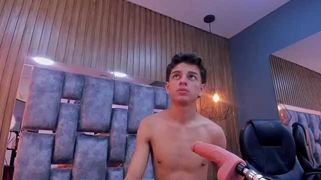 owen  johnson online show from April 13, 1:01 pm