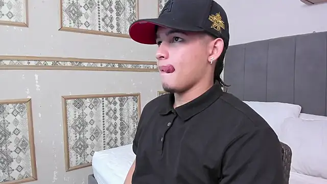 Riky Strong online show from December 3, 4:07 am