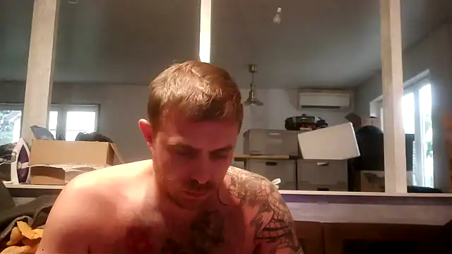 Bikerhot883hd online show from October 7, 4:33 pm