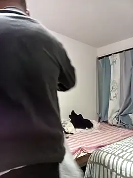 CWQ123 online show from April 2, 2:03 pm