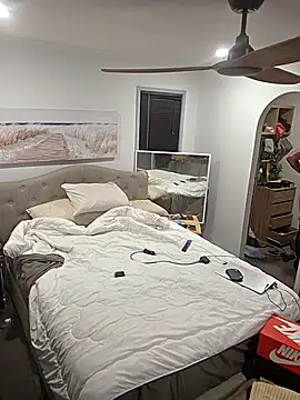 iamthepublickmasterbater online show from January 7, 2:22 pm