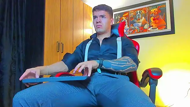 ALPHA DOMINUS  online show from November 17, 4:04 am