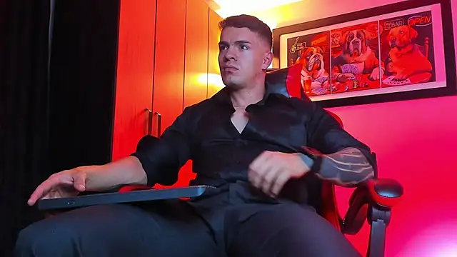 ALPHA DOMINUS  online show from December 2, 4:15 am